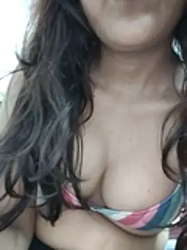 Snapshot of komal_sexy45 chatting on 07.31.26 komal sexy45 online show from 07.31.26