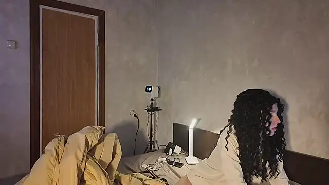 Snapshot of sexyhotstuff chatting on 07.18.26 sexyhotstuff online show from 07.18.26