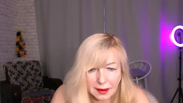 Snapshot of Samantha_Si chatting on 12.07.24 Samantha Si online show from 12.07.24