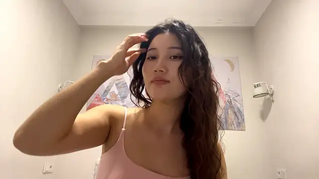 Snapshot of ReneeWagner chatting on 07.19.26 ReneeWagner online show from 07.19.26