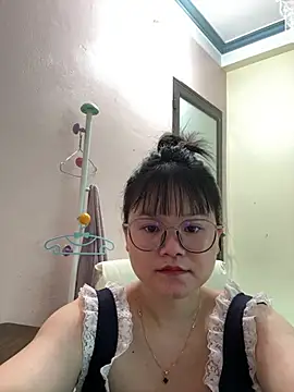 Snapshot of Tudoune chatting on 07.18.26 Tudoune online show from 07.18.26