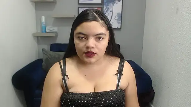 Snapshot of euphoriabigass chatting on 07.17.26 euphoriabigass online show from 07.17.26