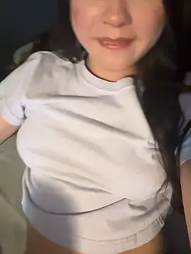Snapshot of yocioncam chatting on 07.18.26 yocioncam online show from 07.18.26