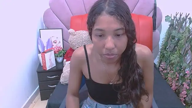 Snapshot of Scarlet_Rose18 chatting on 07.20.26 Scarlet Rose18 online show from 07.20.26
