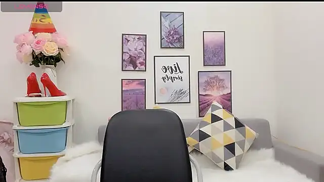 Snapshot of Katy_Bae chatting on 01.17.25 Katy Bae online show from 01.17.25