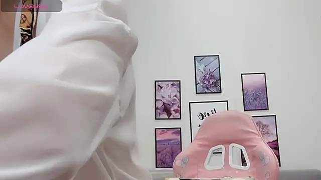 Snapshot of Katy_Bae chatting on 02.22.25 Katy Bae online show from 02.22.25