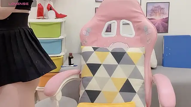 Snapshot of Katy_Bae chatting on 02.27.25 Katy Bae online show from 02.27.25