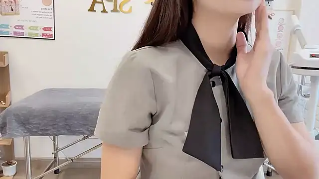 Snapshot of Katy_Bae chatting on 11.11.25 Katy Bae online show from 11.11.25