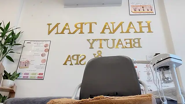 Snapshot of Katy_Bae chatting on 11.14.25 Katy Bae online show from 11.14.25