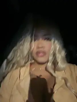 riri brunnete online show from 06.26.26