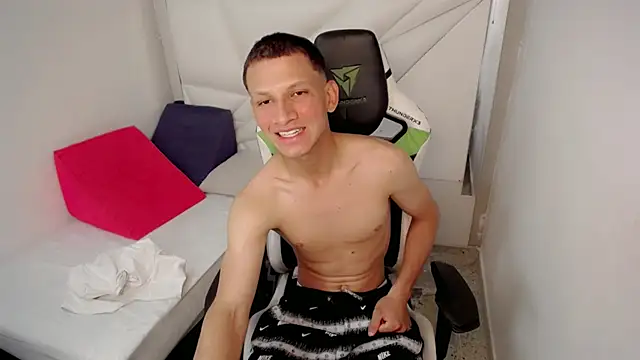 Luca twinkk online show from 07.27.26