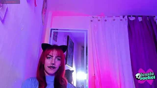 Snapshot of jessierocketx chatting on 10.29.25 jessierocketx online show from 10.29.25