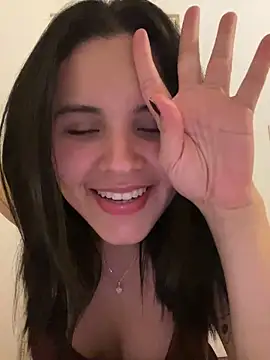 Snapshot of IvyValentine chatting on 01.10.25 IvyValentine online show from 01.10.25