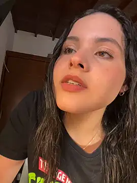 Snapshot of IvyValentine chatting on 02.17.25 IvyValentine online show from 02.17.25