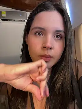 Snapshot of IvyValentine chatting on 02.24.25 IvyValentine online show from 02.24.25