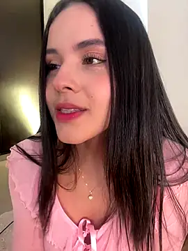 Snapshot of IvyValentine chatting on 10.17.25 IvyValentine online show from 10.17.25