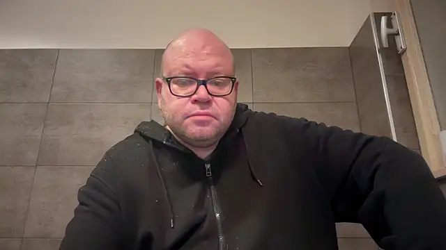 theitalianbear online show from 10.22.25