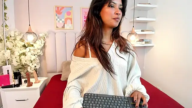 alessia  noir  online show from 07.27.26