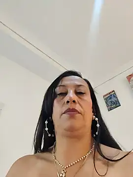 NorixaPriveM online show from 08.06.26