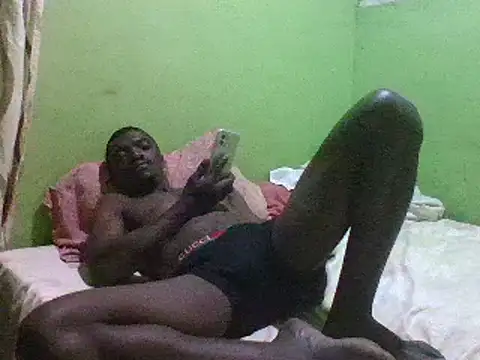 Snapshot of blakkvirus chatting on 12.05.24 blakkvirus online show from 12.05.24