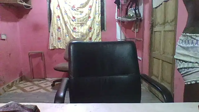 Snapshot of blakkvirus chatting on 12.23.24 blakkvirus online show from 12.23.24