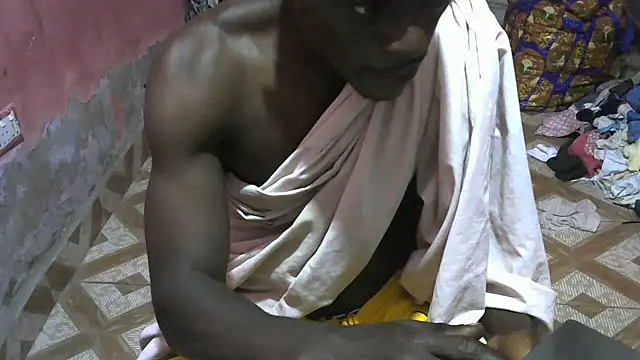 Snapshot of blakkvirus chatting on 10.24.25 blakkvirus online show from 10.24.25