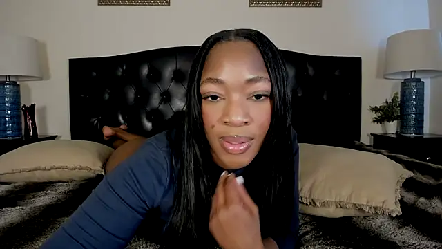 nicolesolace online show from 03.17.26