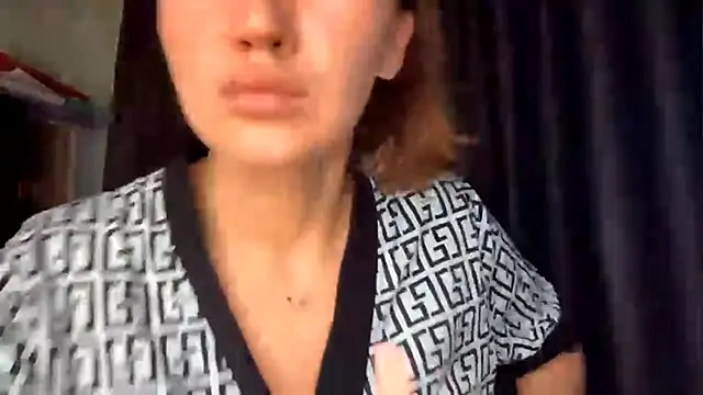 Adele Virelsons online show from 07.31.26