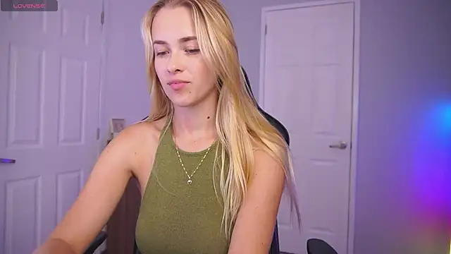 DanikaDillan online show from 01.23.25