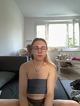 Amelie wild online show from 08.02.26