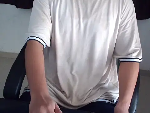 Snapshot of yoursjohnnysins chatting on 08.02.26 yoursjohnnysins online show from 08.02.26