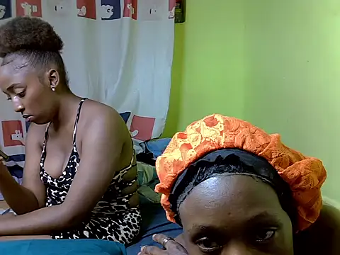 Snapshot of Candy_pott chatting on 08.02.26 Candy pott online show from 08.02.26