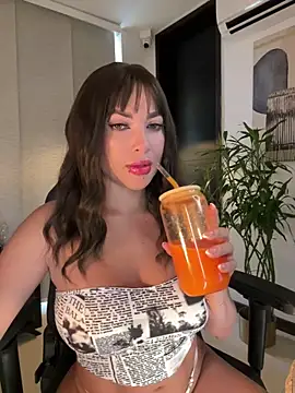 HannaBeckett online show from 02.02.25