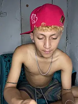 Luis 001 model online show from 08.08.26