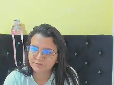 Snapshot of MARILYN_GARCIA chatting on 12.20.24 MARILYN GARCIA online show from 12.20.24