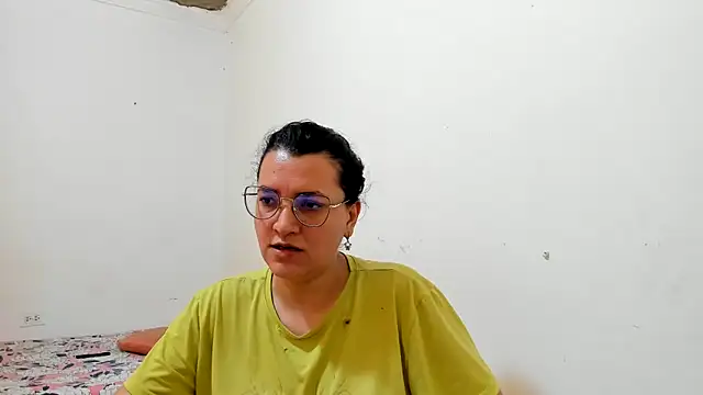 MARILYN GARCIA online show from 06.12.26