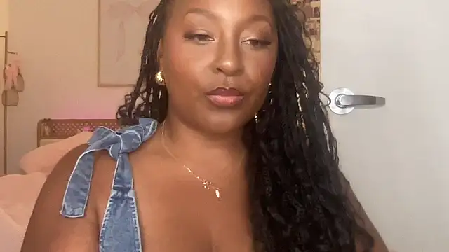 Snapshot of itsgoddesstoyou chatting on 08.06.26 itsgoddesstoyou online show from 08.06.26