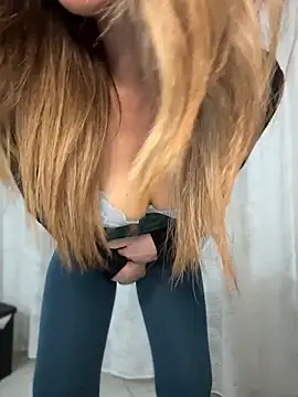 sexylenia online show from 04.25.26