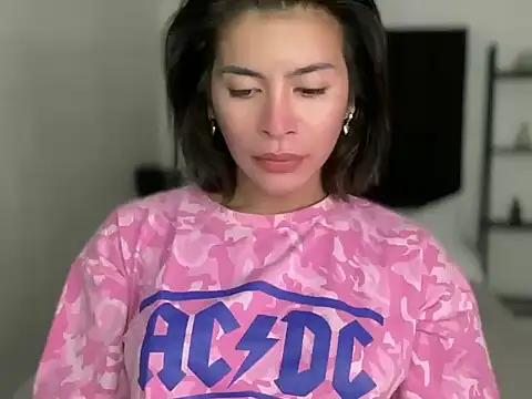 your bianca69 online show from 02.28.25