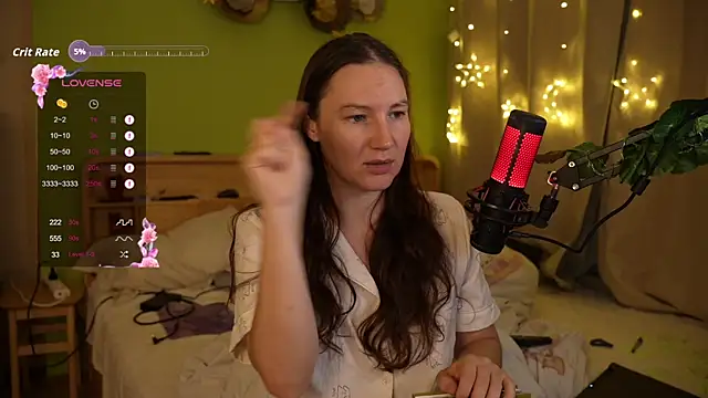 Snapshot of Gessifossa chatting on 10.19.25 Gessifossa online show from 10.19.25