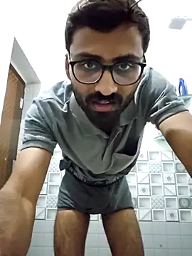 Snapshot of krishna8035 chatting on 11.23.25 krishna8035 online show from 11.23.25