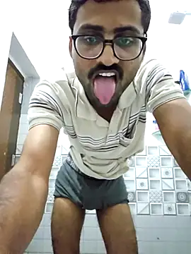 Snapshot of krishna8035 chatting on 11.30.25 krishna8035 online show from 11.30.25