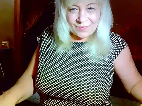 Snapshot of AgoniA7 chatting on 06.26.26 AgoniA7 online show from 06.26.26