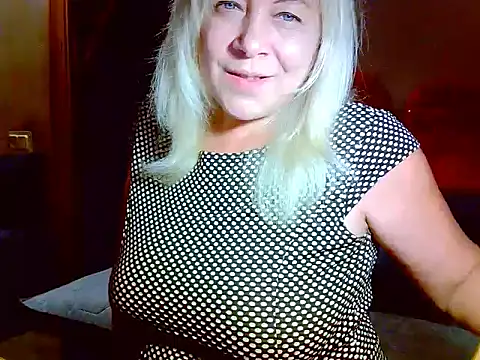 Snapshot of AgoniA7 chatting on 07.22.26 AgoniA7 online show from 07.22.26