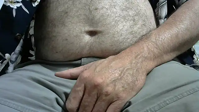 Snapshot of 1chatter3 chatting on 10.24.25 1chatter3 online show from 10.24.25