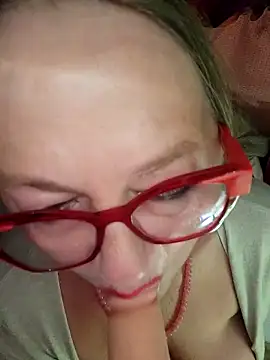 MucMilf59 online show from 05.12.26