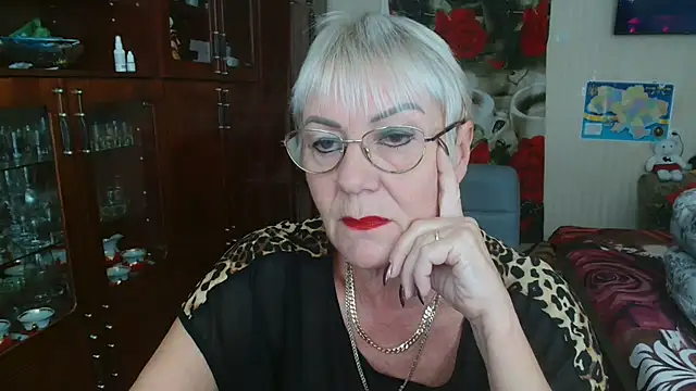 JenaCheim online show from 10.15.25