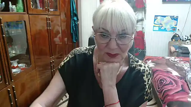 Snapshot of JenaCheim chatting on 06.22.26 JenaCheim online show from 06.22.26