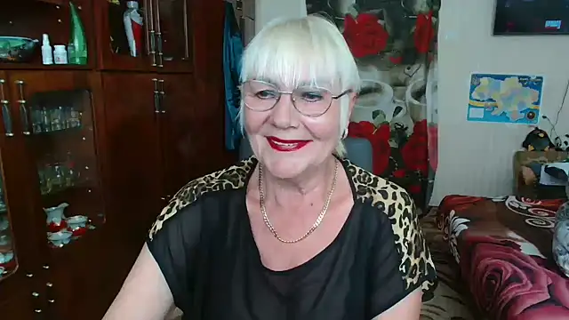 Snapshot of JenaCheim chatting on 06.30.26 JenaCheim online show from 06.30.26