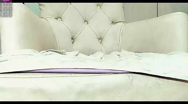 Snapshot of khloeHermaprodit3 chatting on 01.05.25 khloeHermaprodit3 online show from 01.05.25